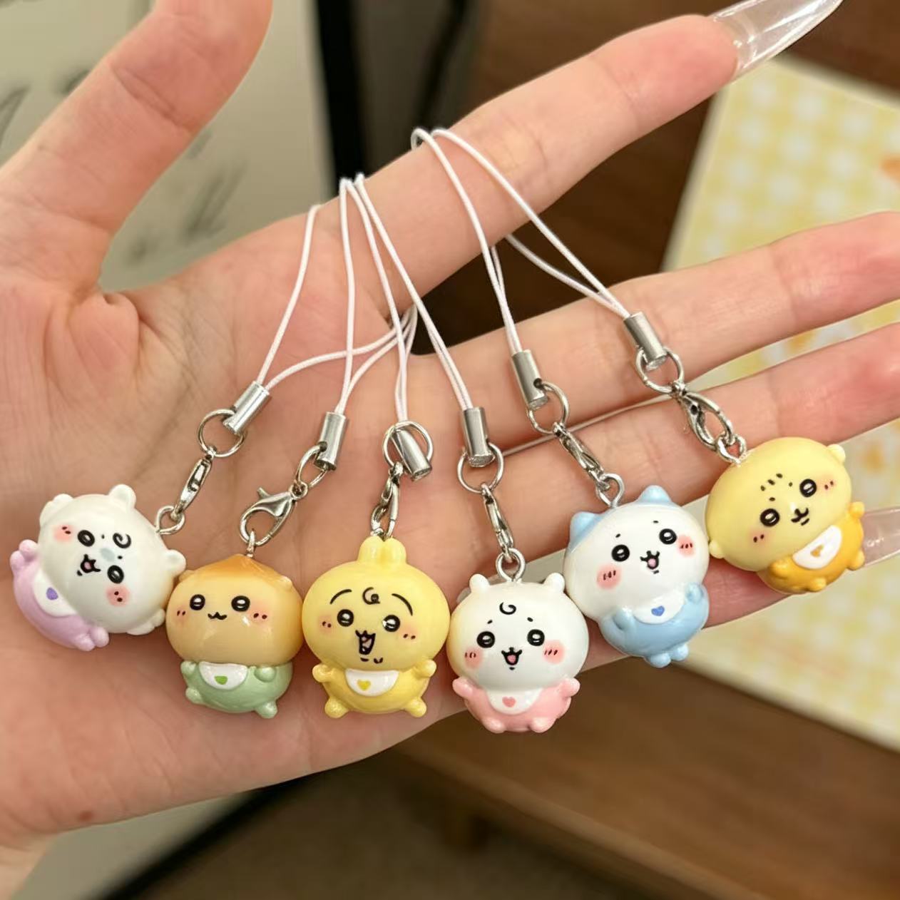 Phone Accessories Baby - かわいい小さな樹脂製ペンダント、キュートなベビー服のうさぎハチワレの携帯ストラップ、ミニキーホルダー、小さなバッグチャーム、女の子、学生へのギフト