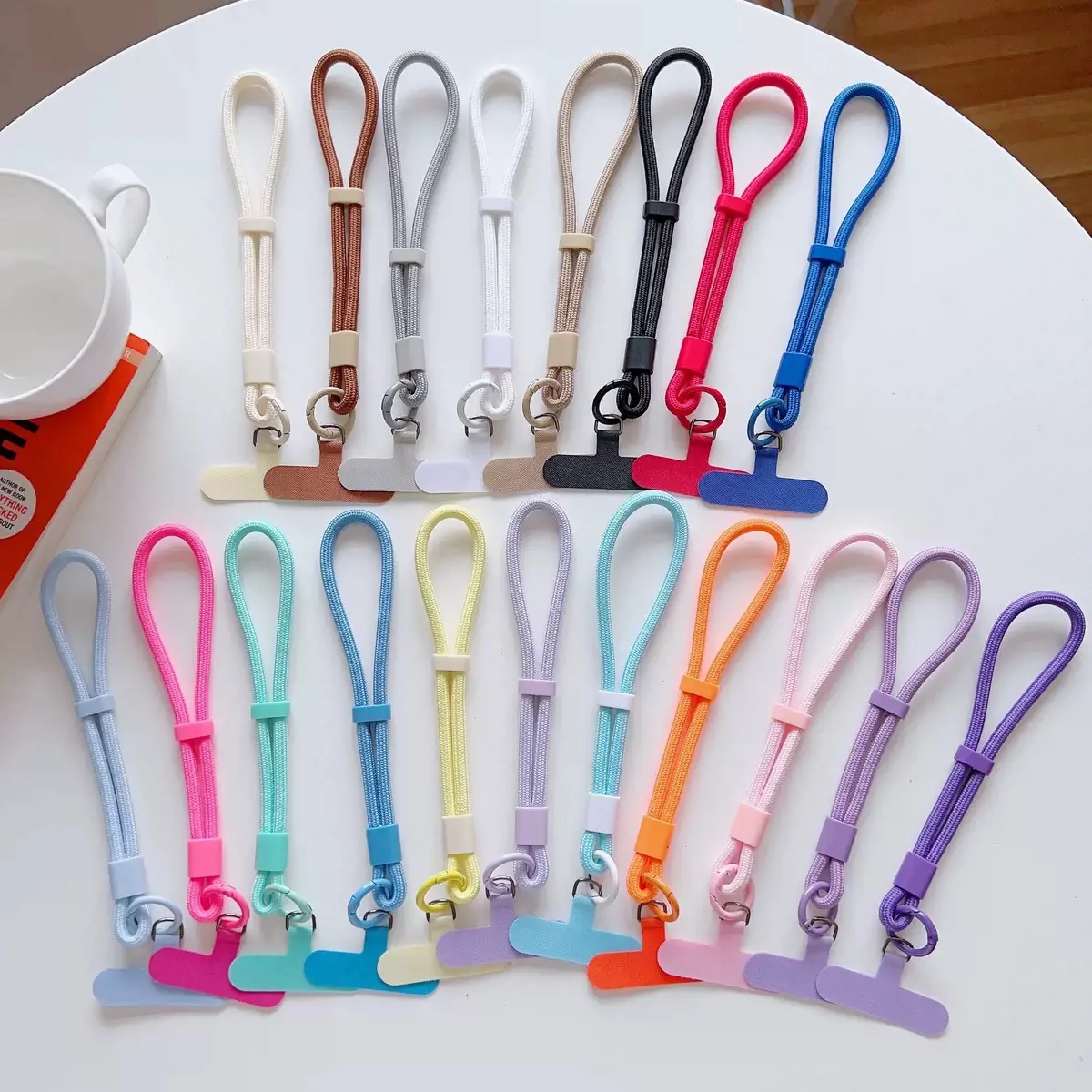 ファッションキャンディーカラー携帯電話ストラップ調節可能なリ - Phone Accessories Keychain のレビューと価格