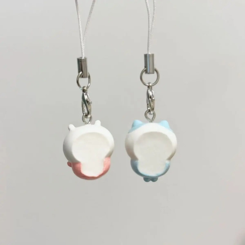 ちいかわ ハチワレ モモンガ レジンキーホルダー スマホスト - Phone Accessories Baby のレビューと価格